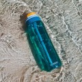 BUTELKA BIDON NA WODĘ KAMBUKKA LAGOON ZIELONA ZE SŁOMKĄ I USTNIKIEM 1000 ml