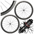 KOŁA ROWEROWE SZOSOWE NOVATEC R4 Pro+ CL HG CARBON TUBELESS 12x100 / 142 mm